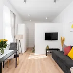 Malila Premium Cracow Swietego Lazarza 3